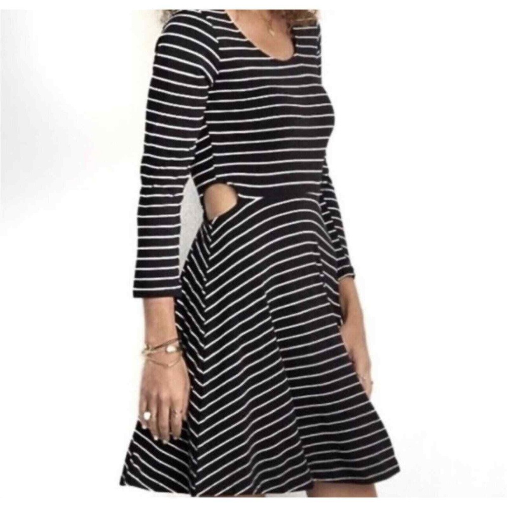 Soft and Sexy Women's Med‎ Stretch Striped American Eagle Side Cutout Dress